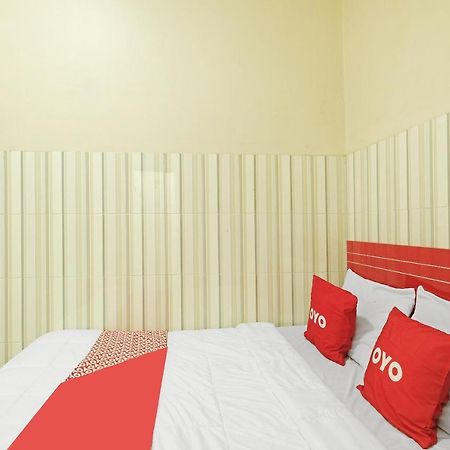 Oyo 91453 Hotel Srikandi Gejayan Maguwo المظهر الخارجي الصورة