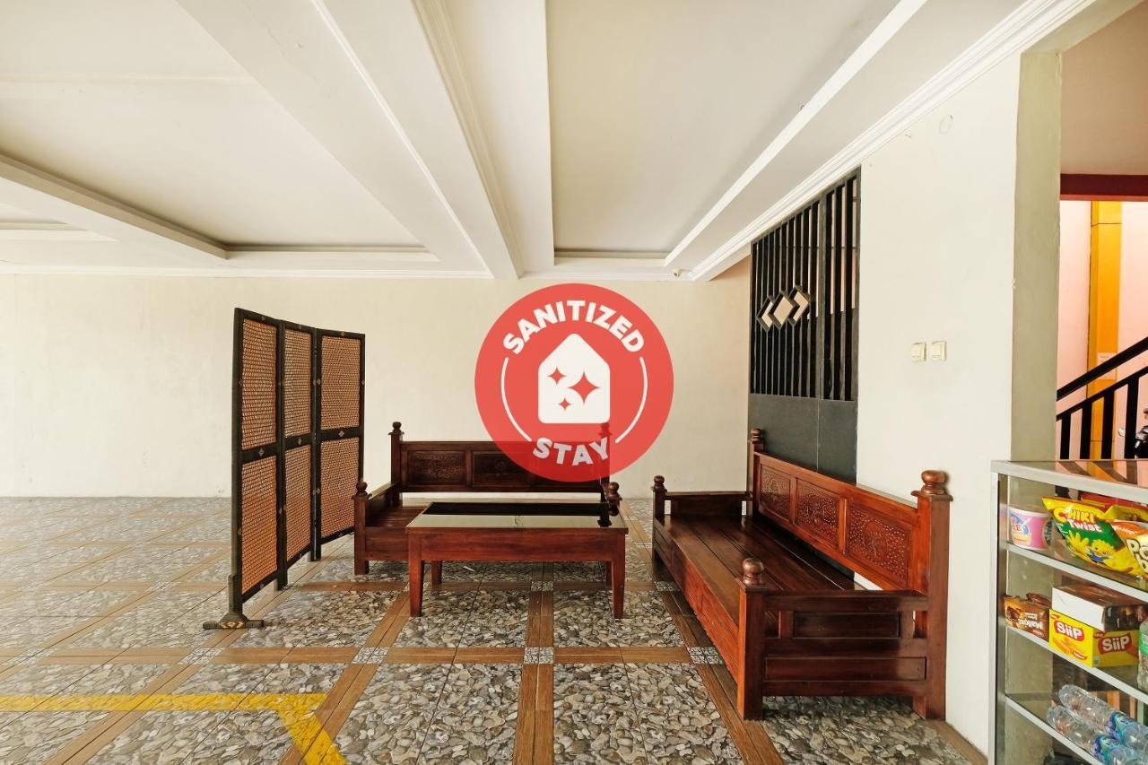 Oyo 91453 Hotel Srikandi Gejayan Maguwo المظهر الخارجي الصورة